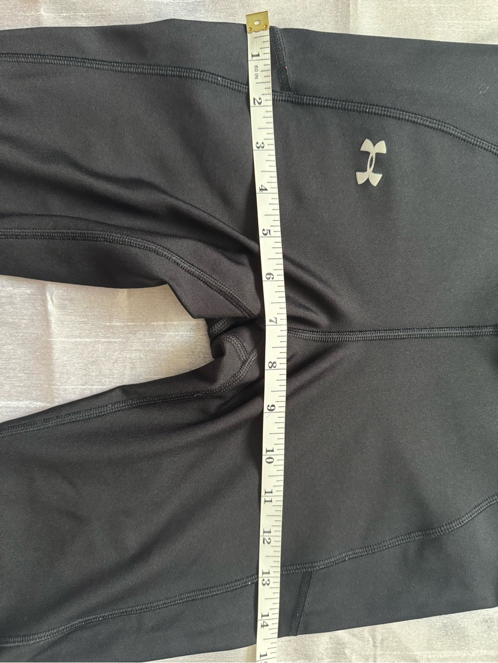 Under Armour Power In Pink Fly-By Pocket Compression Capri Leggings, S, EUC - Picture 6 of 9